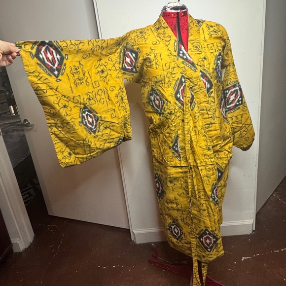Yellow Patterned Women's Kimono Robe - Picture 2 of 6